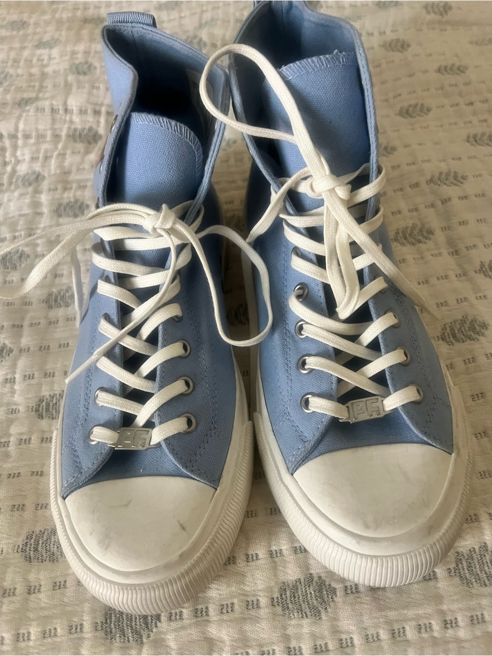 Unisex Light Blue High-Top Canvas Sneakers - Men8.5/ Women 10